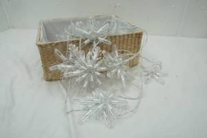 lot 89 image: Wicker BasketCover with Snow Flake Lights