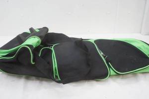 lot 115 image: Black & Green Portege Duffle Bag on Wheels