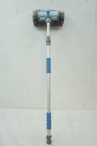 lot 120 image: Detailing Car Brush attaches to Hose