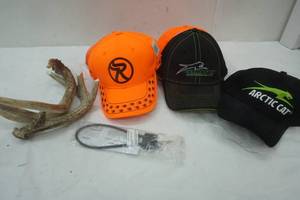lot 178 image: Variety of Hunting Hat, Antler Sheds, Gun Lock