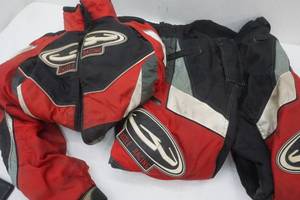 lot 198 image: Air Guard Castle Racing Gear XL Top & Bottom