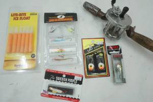 lot 207 image: Fishing Accessories, Reel