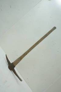 lot 236 image: Pick Ax