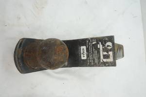 lot 238 image: 2 Truck Hitch