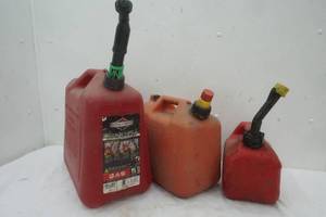 lot 265 image: Three Different size gas cans