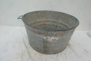lot 281 image: Wash Tub