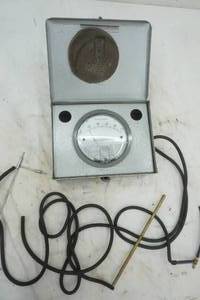 lot 292 image: Tools, Dwyer Magnehelic Differential Pressure Gage