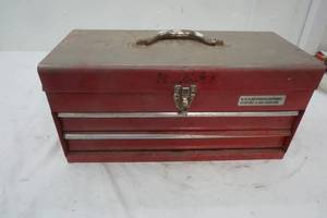 lot 296 image: Master Grip Tool Box with Tools