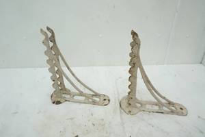 lot 322 image: Vintage Tool Brackets