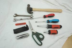 lot 337 image: Variety of Tools, Hammer, Screwdrivers , pocket knife