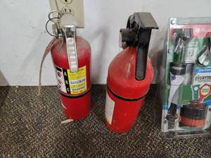 lot 268 image: Lot of (2) Kidde Fire Extinguishers