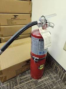 lot 298 image: Buckeye Fire Extinguisher