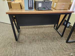 lot 301 image: Office Desk