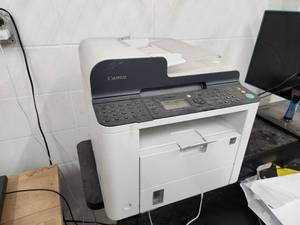 lot 252 image: Canon Copier F164302 with (2) Toner Cartridges