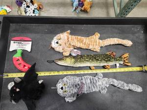 lot 104 image: Lot of (5) Steel Dog Assorted Dog Toys - Cats, Bat, Walleye, Chili Pepper Slow Treater