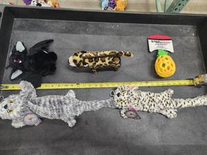 lot 106 image: Lot of (5) Steel Dog Assorted Dog Toys - Cats, Bat, Hyena, Pineapple Slow Treater