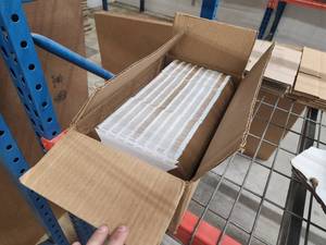 lot 36 image: Lot of (1 partial box) Southern Champion Tray Sleeve for #3000 Food Tray