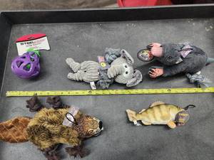lot 67 image: Lot of (5) Steel Dog Assorted Dog Toys - Mole, Elephant, Yellow Perch, Beaver, Eggplant Slow Treater