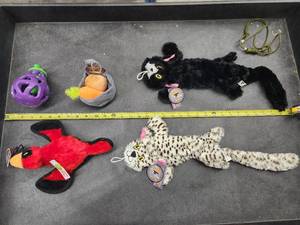 lot 69 image: Lot of (5) Steel Dog Assorted Dog Toys - Leopard, Tiger, Cardinal,Pot Potatoes and Carrots, Eggplant Slow Treater