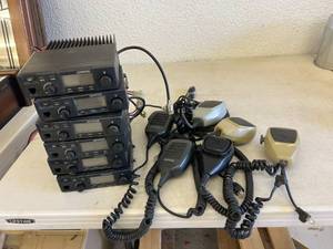 lot 53 image: 6 Kenwood M4x8MAX Mobile Radios