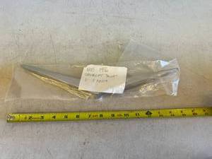 lot 59 image: NOS 1956 Chevrolet Trunk U Emblem