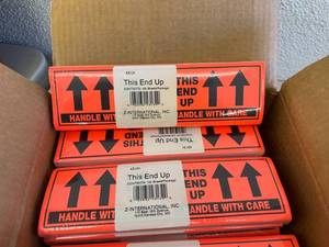 lot 69 image: Case of 2400 Handle with Care Labels