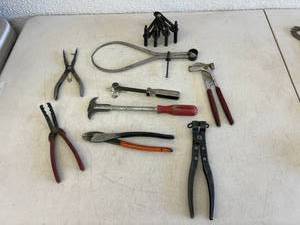lot 79 image: Specialty Tools