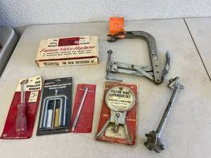 lot 81 image: Specialty Automotive Tools