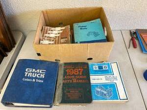 lot 87 image: Box of Automotive ShopService Manuals