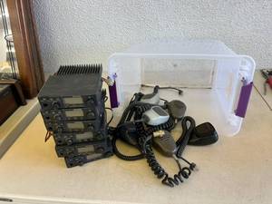lot 88 image: 6 Kenwood M4x8MAX TK-805D 2 Way Radios