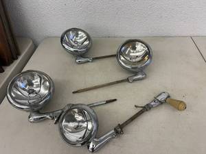 lot 118 image: Vintage Auto Spotlights