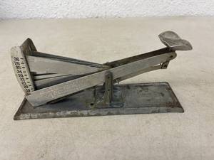lot 119 image: Acme Egg Grading Scale