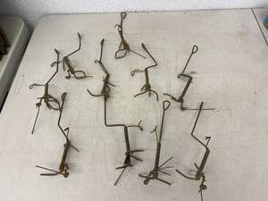 lot 128 image: Traps