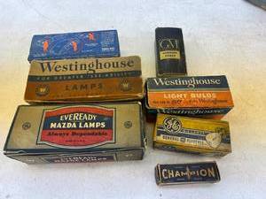 lot 134 image: Vintage Automobile LampsBulbs