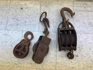 lot 136 image: Vintage Pulleys