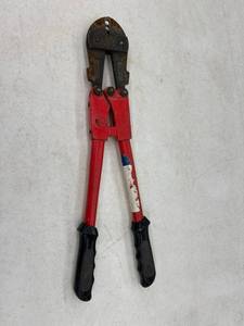 lot 140 image: 18 Bolt Cutter