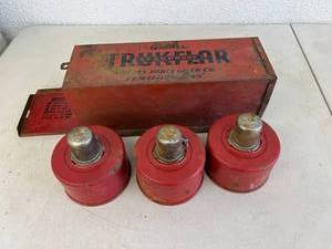 lot 13 image: 3 Vintage Anthes Trukflars in Original Metal Case