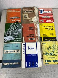 lot 21 image: ServiceShop Manuals