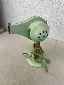 lot 26 image: Vintage Style-King Electric Hair Dryer - Works