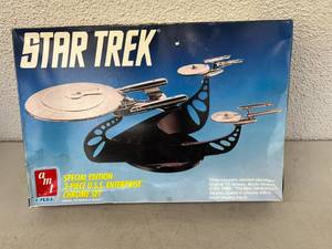 lot 28 image: AMT Star Trek Special Edition Model Kit