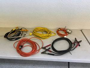 lot 191 image: Extension Cords & Jumper Cable