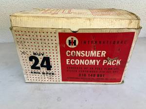 lot 227 image: NOS International Full Flow Oil Filter Cartridges