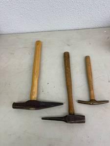 lot 238 image: Specialty Hammers
