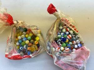 lot 305 image: Glass Marbles