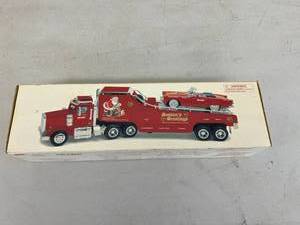 lot 311 image: Sears Car Carrier Truck with Removable Car - 2000