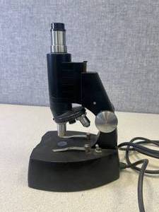 lot 6 image: Spencer Microscope Plug In 10x, 43x (Used but in good working condition)