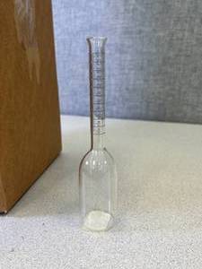 lot 56 image: 16 - 50ml Babcock Testing Bottles