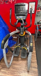 lot 9 image: Matrix Fitness Suspension Ascent Trainer Elliptical G12A Model A-5X7X-04-F