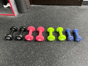 lot 104 image: Dumbbells 2-5lbs, 2-4lbs, 2-3lbs, 2-2lbs