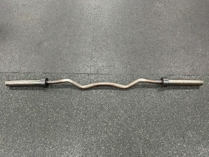 lot 76 image: Curl Bar